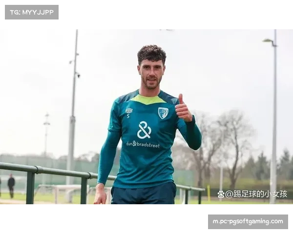 场均长传次数接近百次 伯恩茅斯塞内西成代表